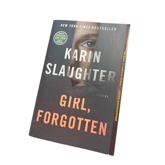 Girl, Forgotten : A Novel by Karin Slaughter‎ (2023, Trade Paperback) - Picture 1 of 3